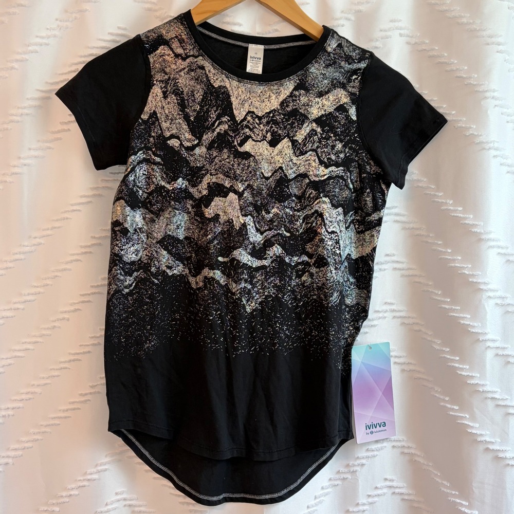 Ivivva by Lululemon Rise Shine Repeat SS Tee Black Silver Mountain Graphic 10